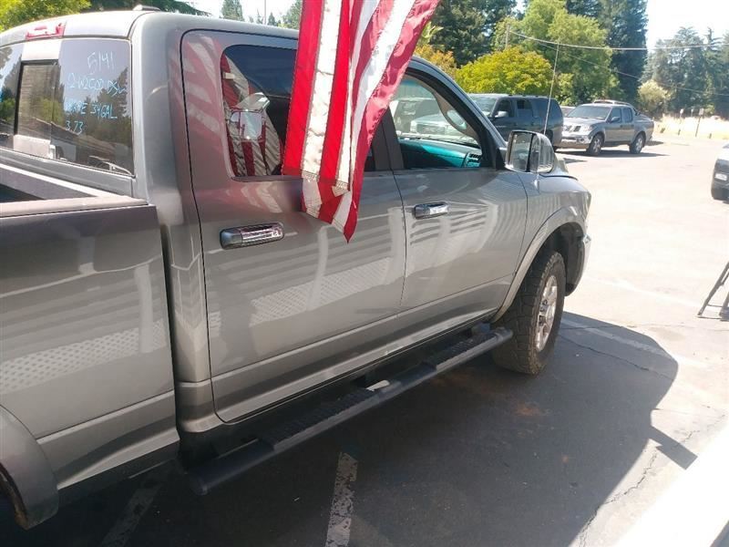 2012 DODGE RAM2500 OVERHEAD CONSOLE. PART NUMBER 56046064AC