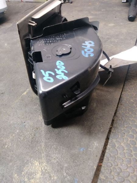 2005 DODGE RAM2500 TAN DASH ASH TRAY. TRIM CODE L5. PART NUMBER WL831L5AA