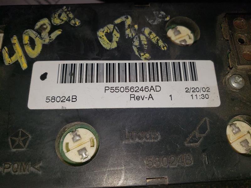 2002 DODGE RAM1500 AC TEMP COPNTROLS. PART NUMBER 55056246AD