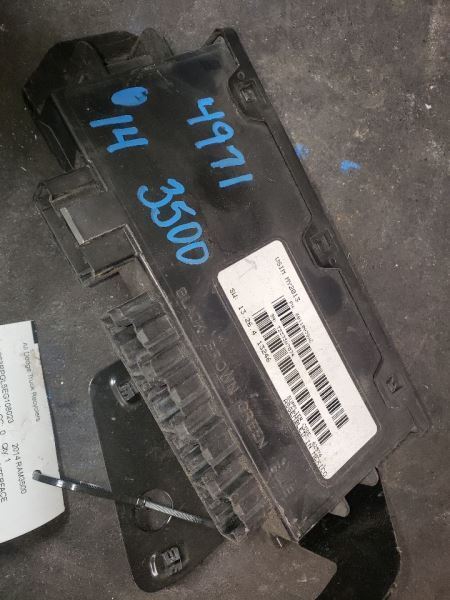 2014 RAM3500 VEHICLE SYSTEM INTERFACE MODULE (VSIM). PART NUMBER 68110979AC