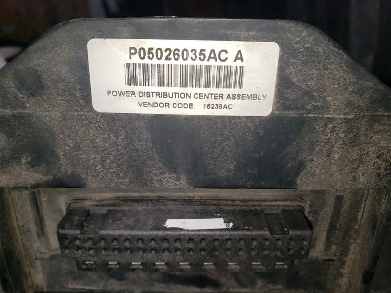 2005 DODGE RAM2500 DIESEL MT POWER DISTRIBUTION CENTER. PART NUMBER 05026035AC