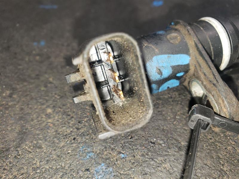 2003 DODGE RAM2500 DIESEL CRANKSHAFT POSITION SENSOR. PART NUMBER 3408529