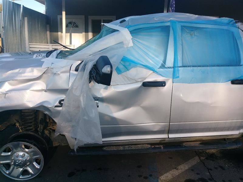 2018 DODGE RAM2500 TRANSFER CASE DASH SWITCH. PART NUMBER 68142281AE