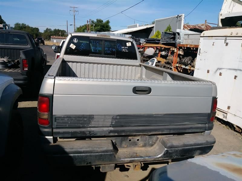 1998 DODGE RAM2500 BRAKE MASTER CYLINDER. PART NUMBER 5011256AB