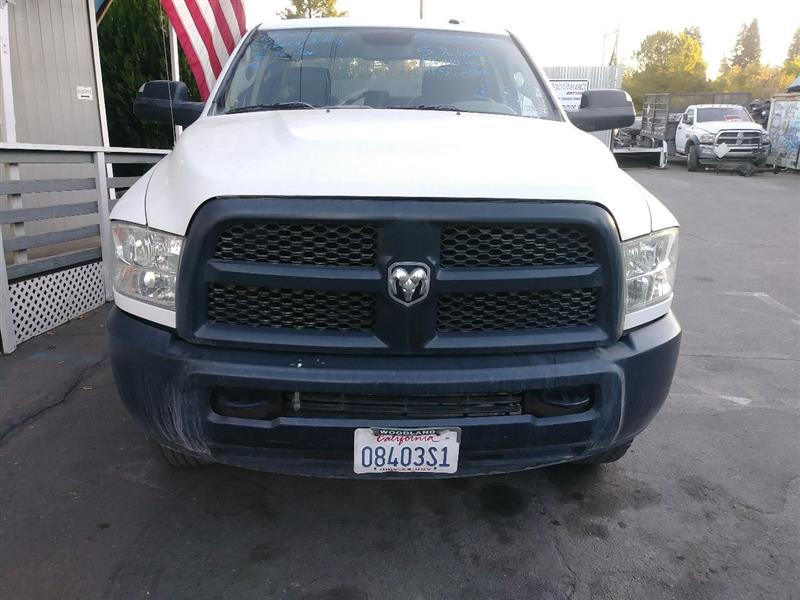 2015 RAM2500 5 INCH TOUCHSCREEN MULTI-MEDAI RADIO. PART NUMBER 68228668AC