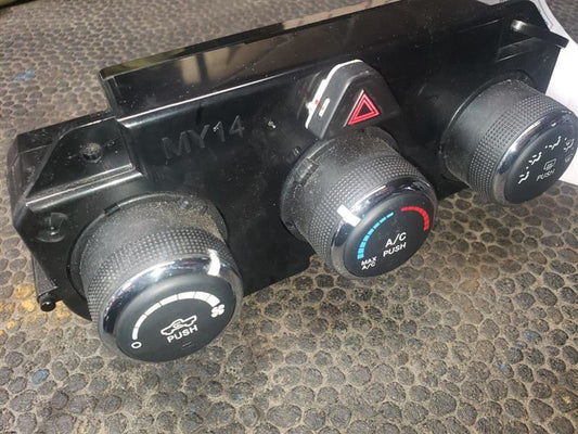 2017 DODGE RAM5500 AC TEMP CONTROLS. PART NUMBER 68268190AA