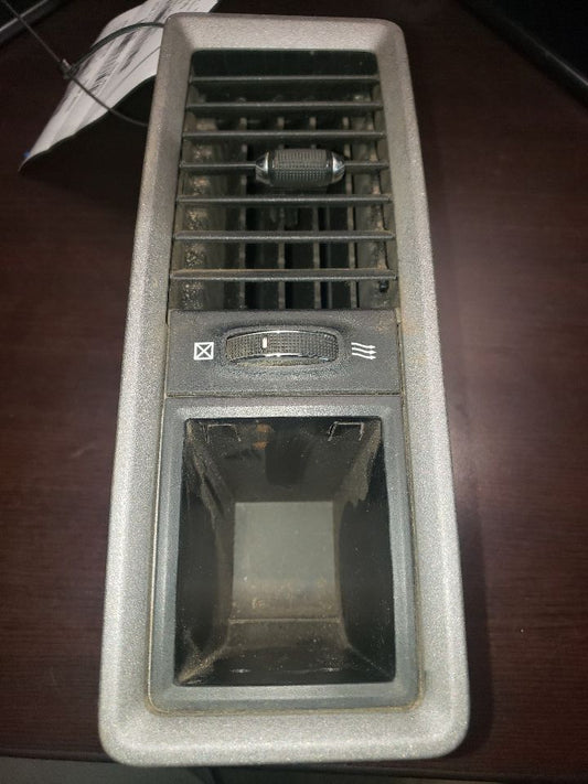 2016 DODGE RAM1500 PASSENGER AIR VENT. PART NUMBER 1WA63DX9AC