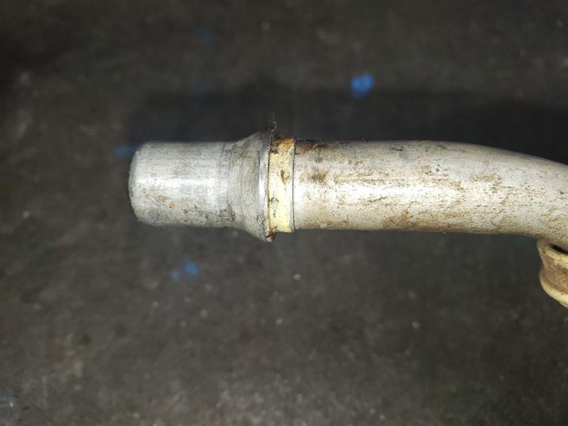 2014 DODGE RAM5500 SMALL TRANSMISSION FLUID JUMPER LINE. PART NUMBER 68166465AB