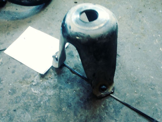 2012 DODGE RAM 4500 5500 SHOCK ABSORBER MOUNTING CUP BRACKETS 68194635AA