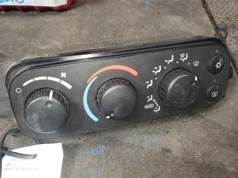 2002 DODGE RAM1500 AC TEMP CONTROLS. PART NUMBER 55056246AC