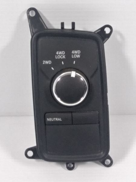 2015 DODGE RAM2500 TRANSFER CASE DASH MOUNTED SHIFTER. PART NUMBER 681142281AE
