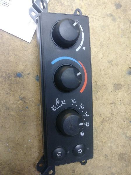 2007 DODGE RAM1500 AC / HEATER TEMP CONTROLS. PART NUMBER 55056755AB
