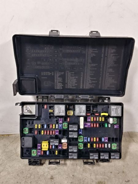 2014 DODGE RAM1500 TOTALLY INTERGRATED POWER MODULE (TIPM). PART NUMBER 68089578