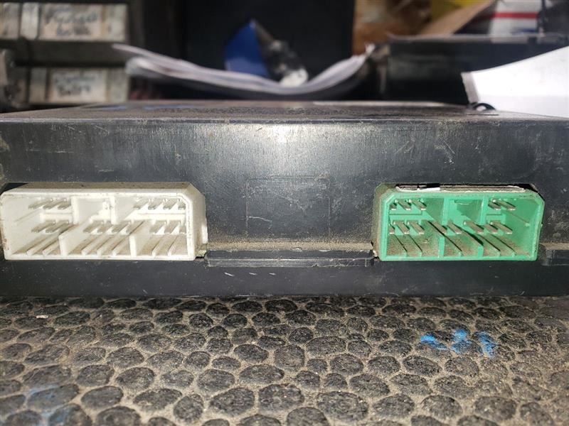 1998 RAM1500 BODY CONTROL MODULE (BCM). PART NUMBER 56045202AA