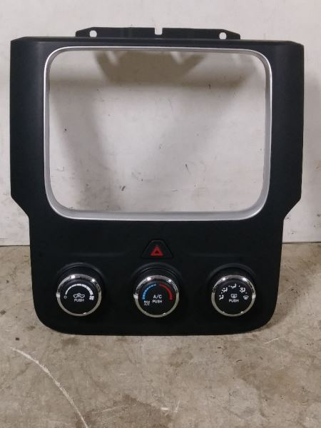 2015 RAM1500 AC / HEATER CONTROLS. PART NUMBER 68236776AB