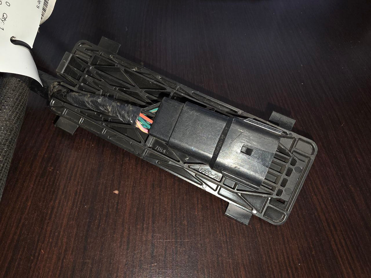 https://d1vnbry5hm94g5.cloudfront.net/F7/UG/BI/KM/I.jpg