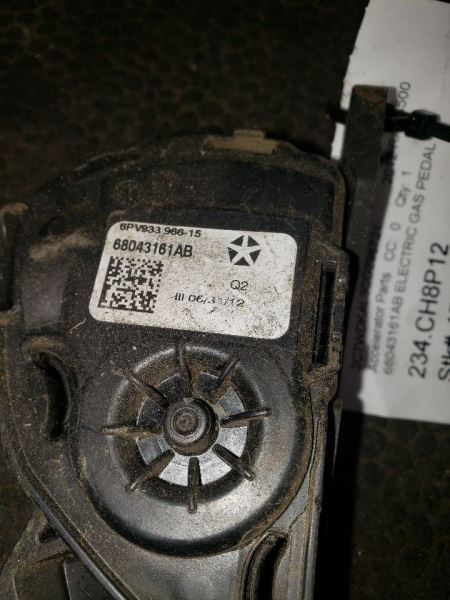 2012 RAM4500 ACCELERATOR PEDAL WITH TPS. PART NUMBER 68043161AB