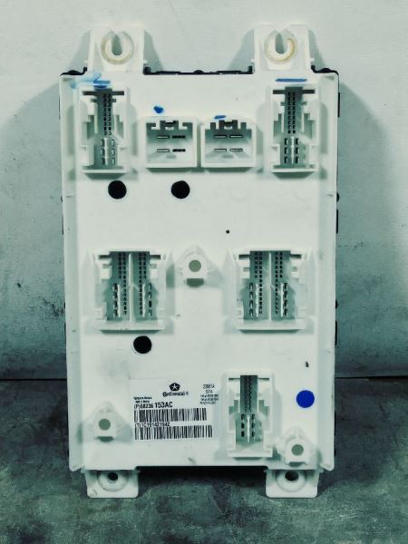 2014 RAM2500 BODY CONTROLLER MODULE. (BCM). PART NUMBER 68236153AC