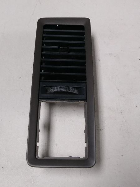 2012 DODGE RAM1500 DRIVER SIDE DASH VENT. TRIM CODE V3. PART NUMBER 1NL911J8AA