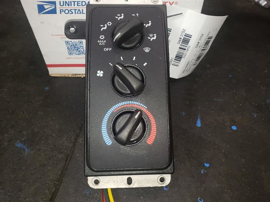 RAM2500 HEATER & AC CONTROLS WITH VACUUM HARNESS. PART NUMBER 55056700AD