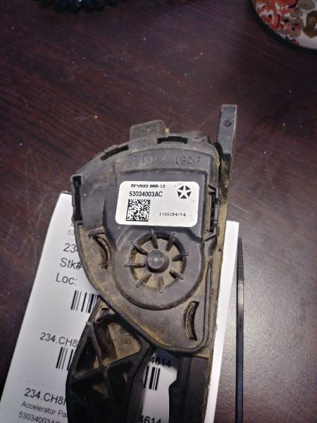 2012 DODGE RAM1500 ACCELERATOR PEDAL WITH TPS. PART NUMBER 53034003AC