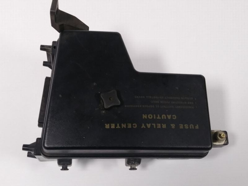 2004 DODGE RAM1500 POWER DISTRIBUTION CENTER. PART NUMBER 56051037AC