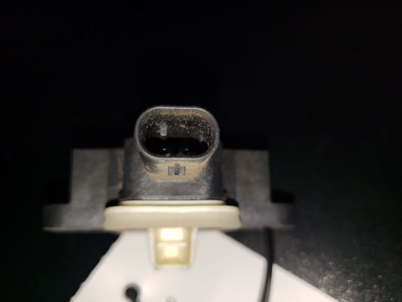 2015 DODGE RAM2500 FRONT DOOR PRESSURE SENSOR. PART NUMBER 56038946AA