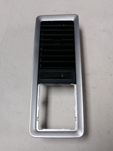 2012 DODGE RAM 1500 DRIVER SIDE DASH VENT. PART NUMBER 1NL91XDVAA. V3 TRIM CODE