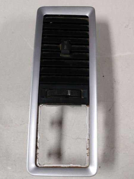 2012 DODGE RAM1500 DRIVER SIDE DASH VENT. TRIM CODE V3. PART NUMBER 1NL91XDVAA
